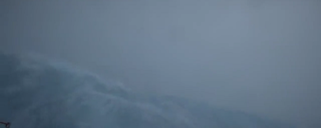 Дрон впервые снял видео из эпицентра урагана в Атлантическом океане